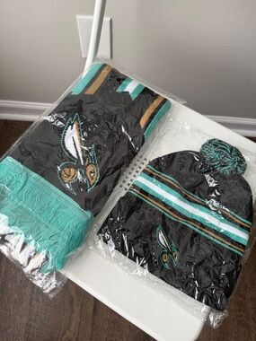 Charlotte Hornets Pom Beanie and Scarf Set - Women Accessories Hats